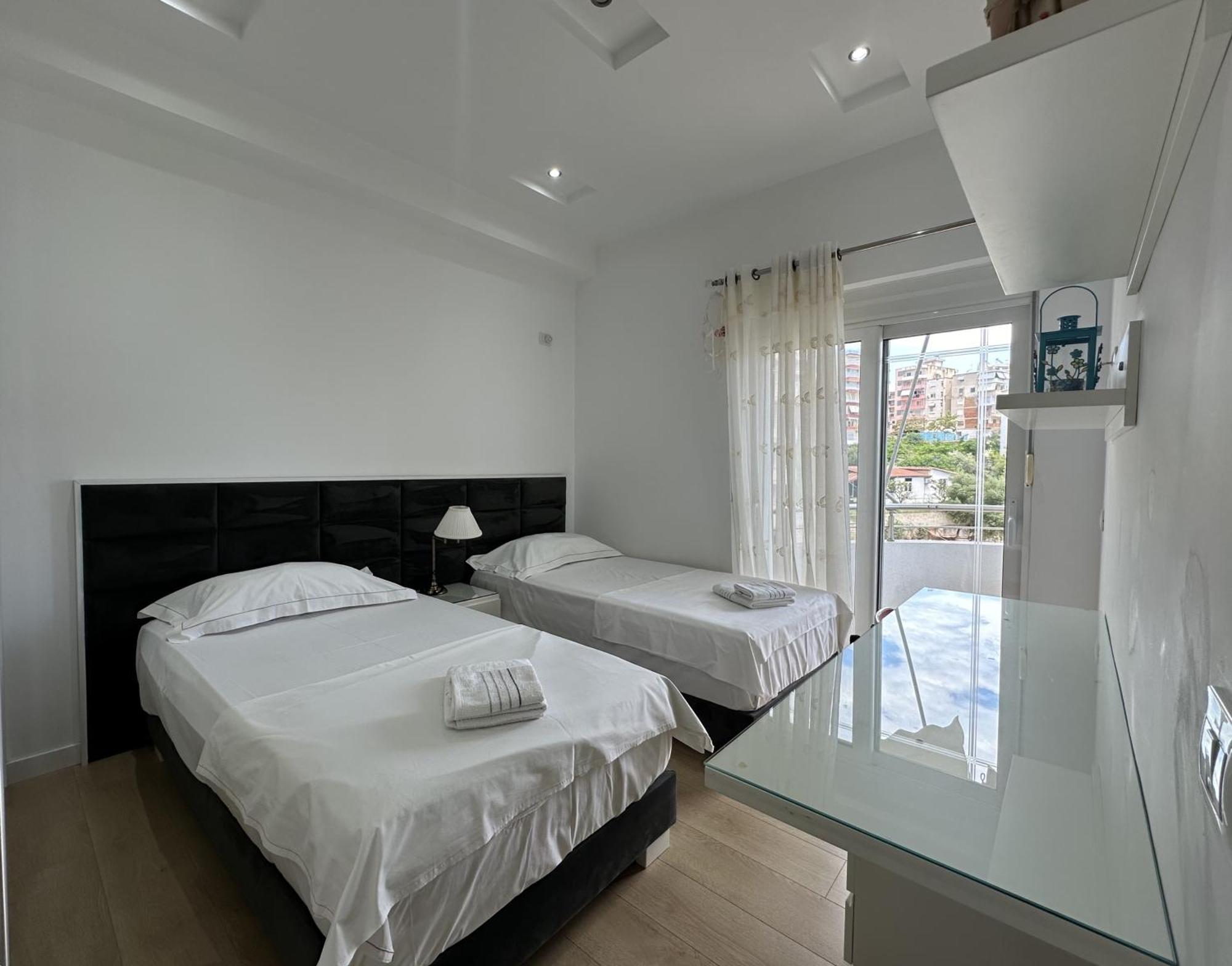 Luxy Coral Aparts Apartment Sarande Exterior photo